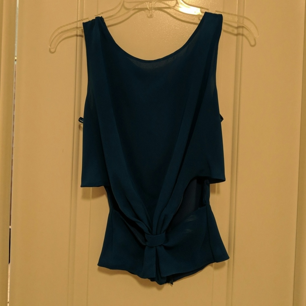 Cutout shirt